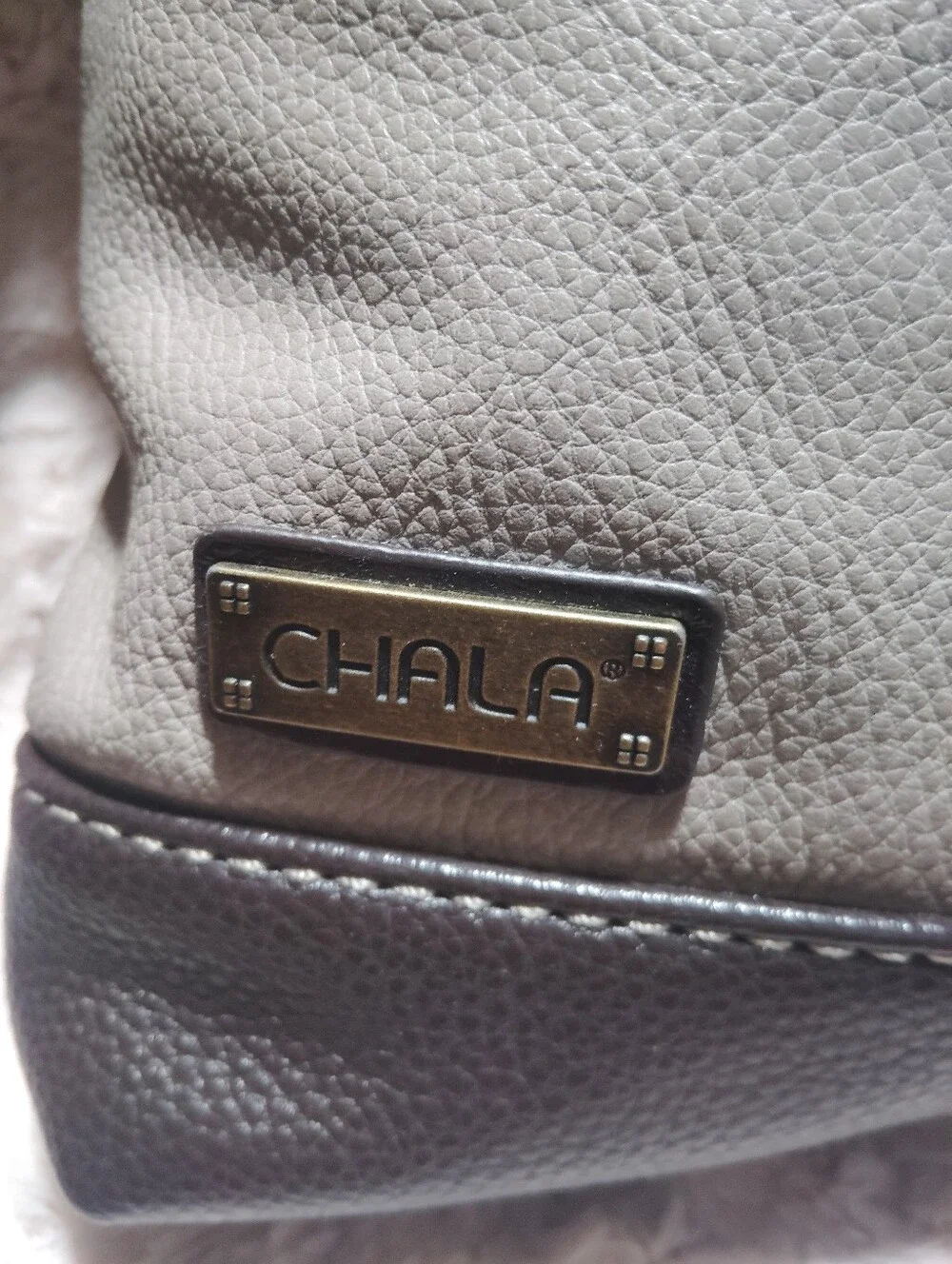 LIKE NEW!! Chala Sweet Messenger Crossbody - Picture 5 of 8